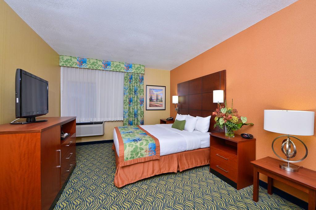 Hotel Western Fresno